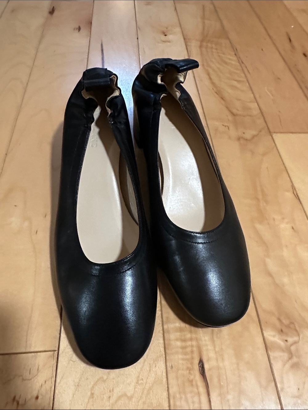 Everlane Black Italian Leather Day Heel - Picture 2 of 7